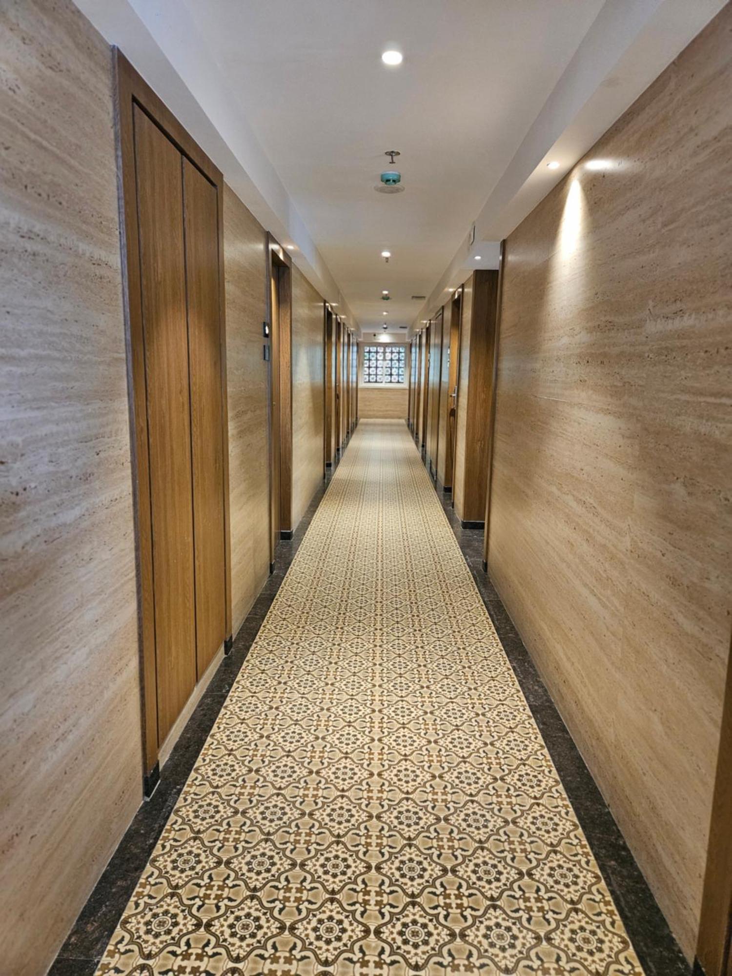 Hotel Golden Nest Thane Exterior photo